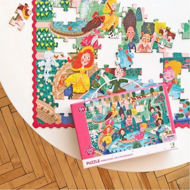 Puzzle Printese la promenadă 100 de piese