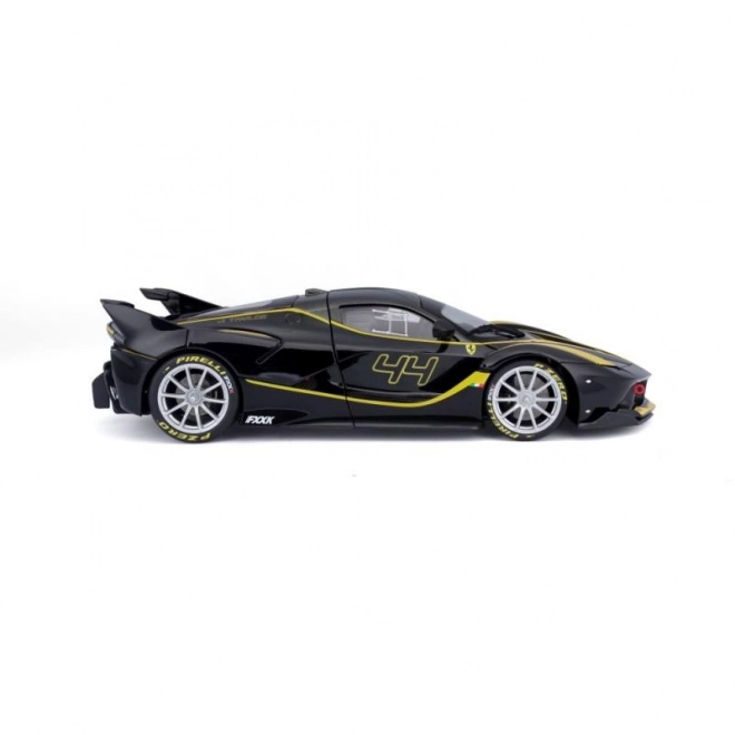 Model metalic Ferrari FXX K din seria Signature de la Bburago la scara 1:18