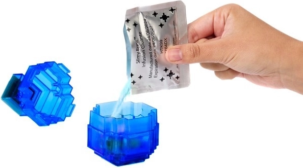 Figurină Minecraft Noor or Never cu transformare de elixir