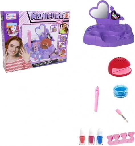 Studiou pentru unghii pentru copii