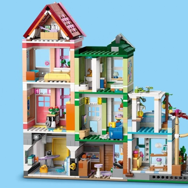 Apartamente și magazine LEGO Friends în orășelul Heartlake
