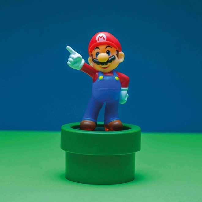 Lampa Super Mario umplută de viață