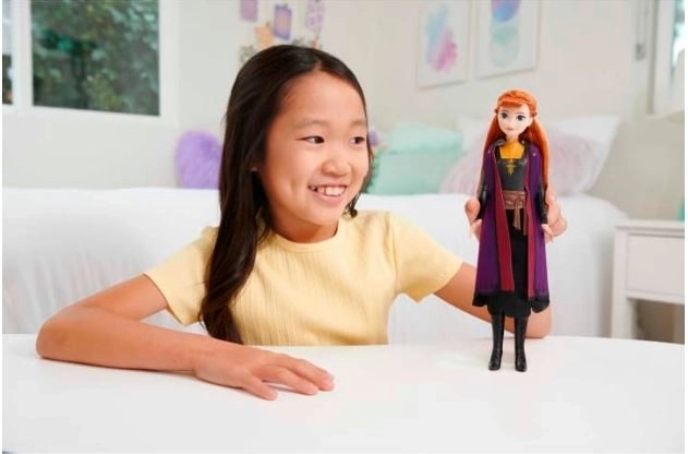 Păpușa Disney Frozen Elsa Regatul de Gheață 2 – Anna în rochie negru-portocalie