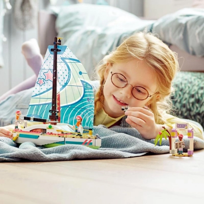 Stephanie și aventuri cu iahtul LEGO Friends