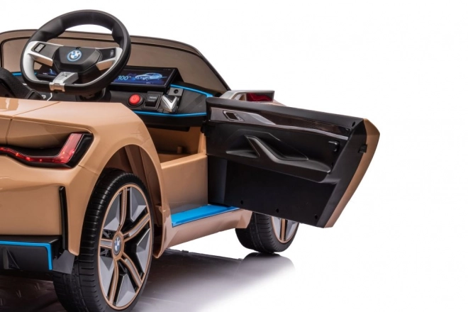 Mașină cu acumulator BMW I4 auriu 4x4