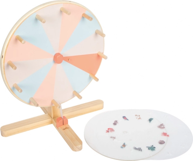 Roata norocului Garden Buddies de la Small Foot