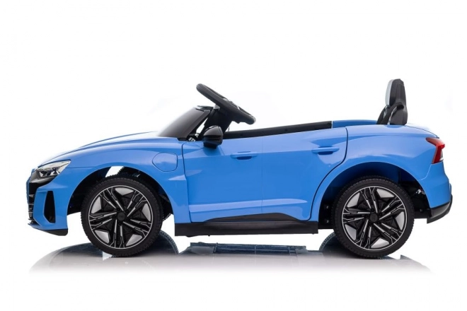 Mașină electrică Audi E-Tron GT albastră