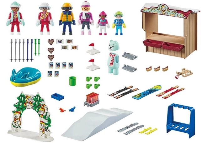 Set bogat de figurine și echipamente