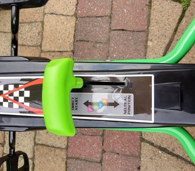 Kart cu pedale + Anvelope gonflabile + Scaun reglabil – Verde