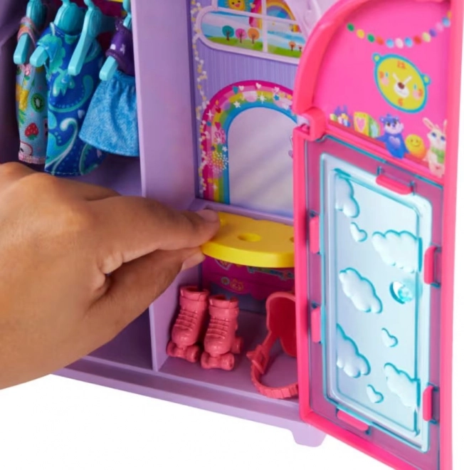 Set dulap Chelsea cu păpușa Barbie și accesorii