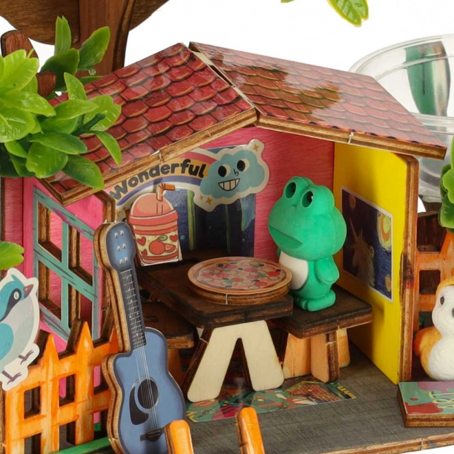 Set creativ de construit căsuță în copac cu accesorii