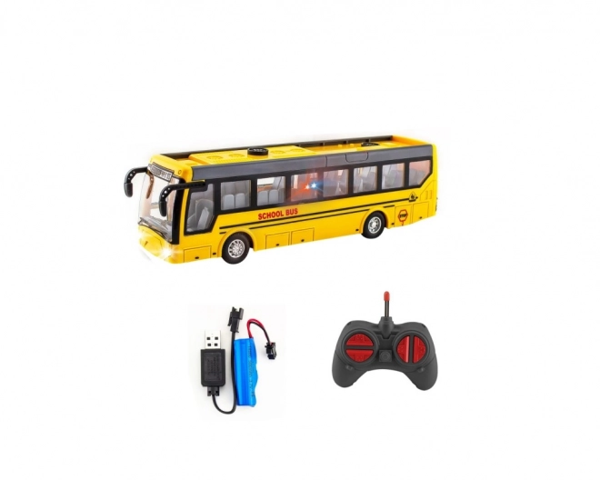 Autobuz școlar controlat de la distanță 1:30