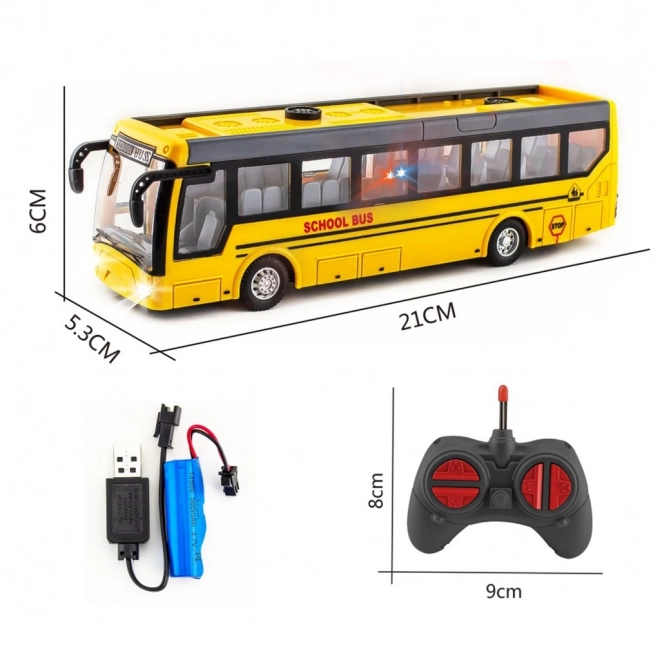 Autobuz școlar controlat de la distanță 1:30