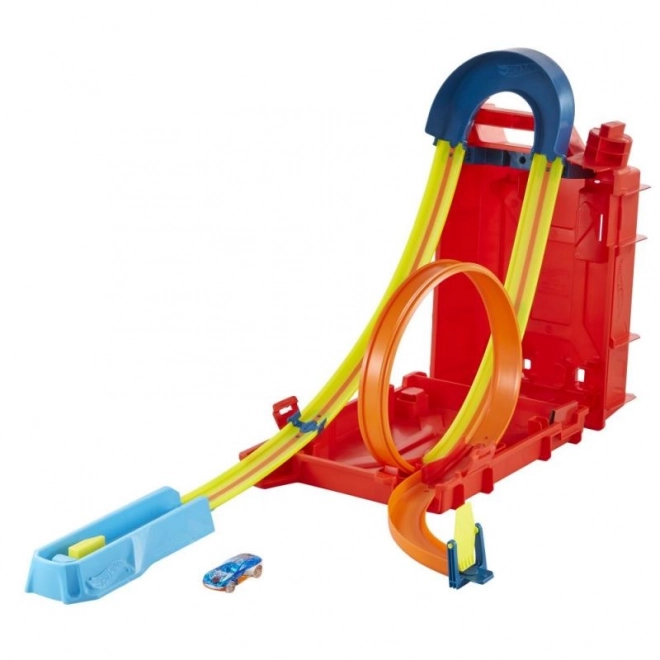 Hot Wheels Set de Piste cu Canistră Cascadorii