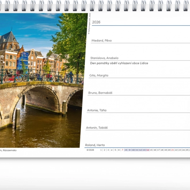 Calendar de birou Lumea 2026