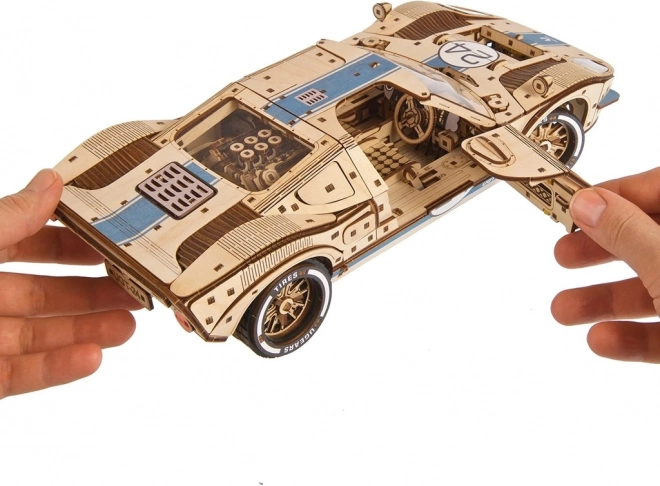 Puzzle mecanic 3D din lemn Ugears Endurance Racer