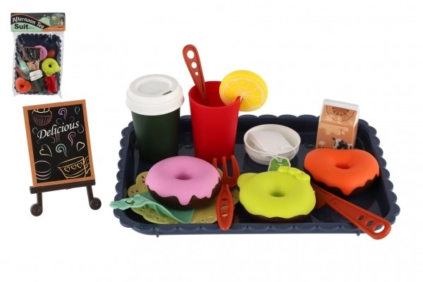 Set de bucătărie cu vase și alimente din plastic
