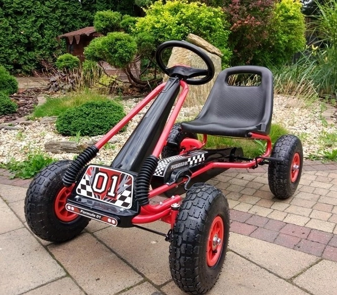 Kart cu pedale + Anvelope gonflabile + Scaun reglabil – Roșu