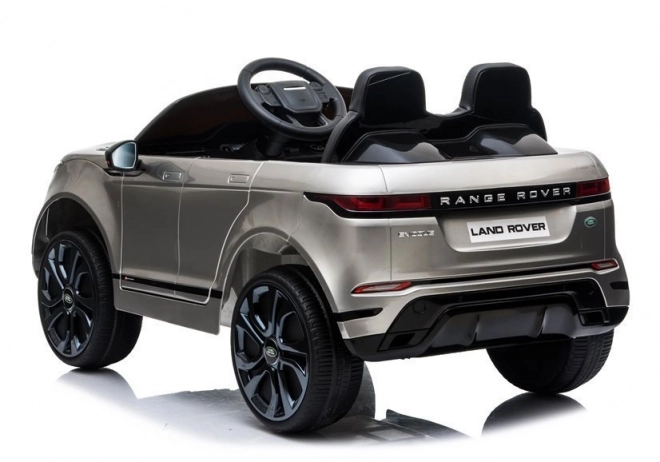 Mașină electrică Range Rover Evoque argintie