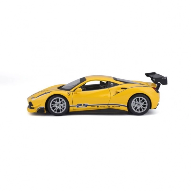 mașină de curse Ferrari 488 Challenge galbenă la scară 1:24