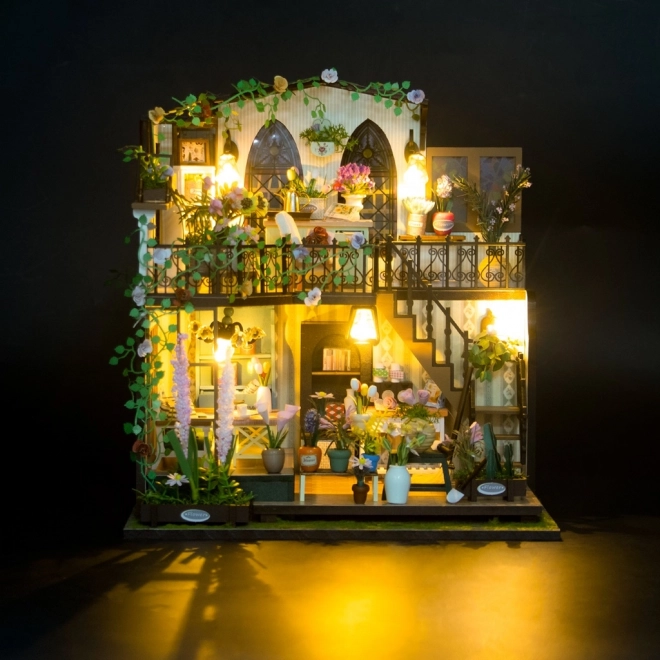 Miniatura căsuței Casa cu Flori a lui Darcy