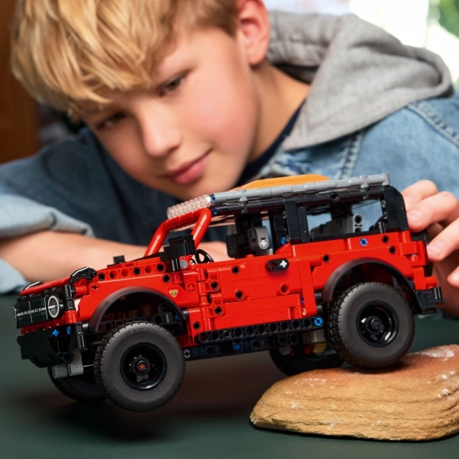 SUV Ford Bronco LEGO Technic