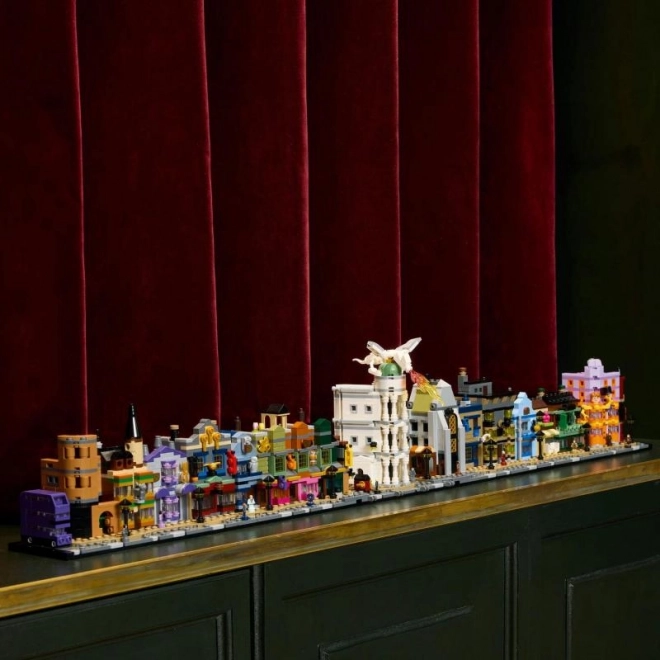 Modelul miniatural Magazine magice din strada Diagon de la LEGO Harry Potter