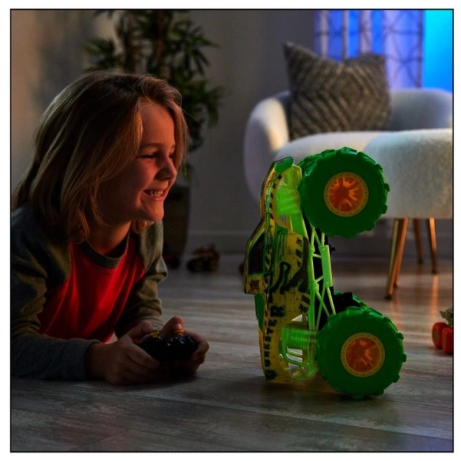 HW RC MONSTER TRUCKS GUNKSTER LUMINOS ÎN ÎNTUNERIC 1:15