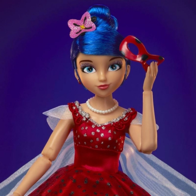 Păpușă Ladybug în rochie de bal