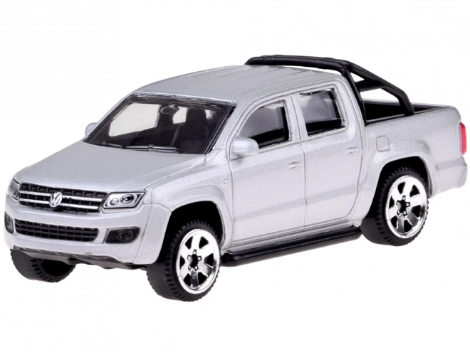 Mașinuță metalică licențiată Volkswagen Amarok la scară 1:64