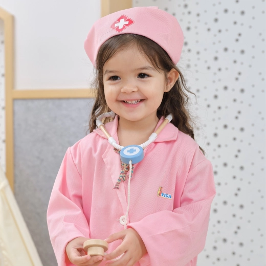 Susține jocul de rol, empatia și comunicarea