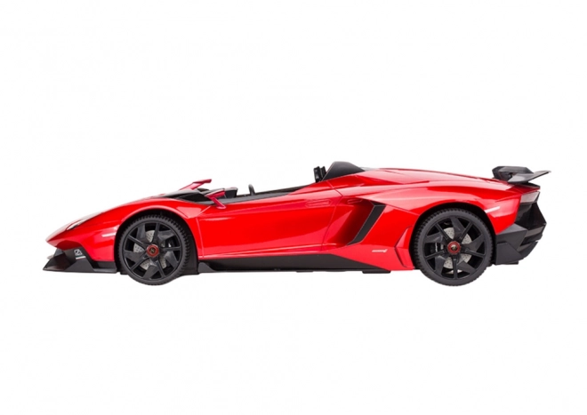 Lamborghini Aventador Cabrio controlat de la distanță