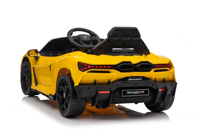 Auto Lamborghini Revuelto Galben