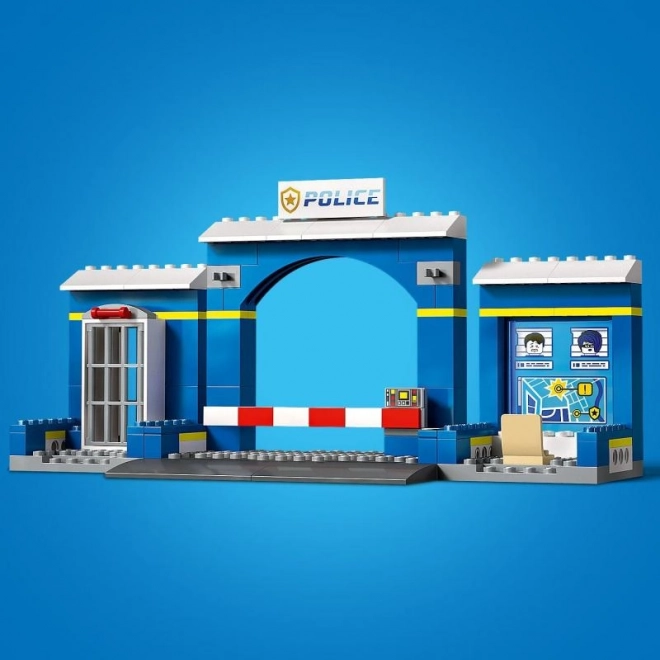 Set LEGO City Post de poliție urmărire