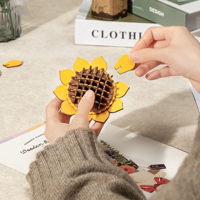 Puzzle din lemn 3D buchet de flori Rowood