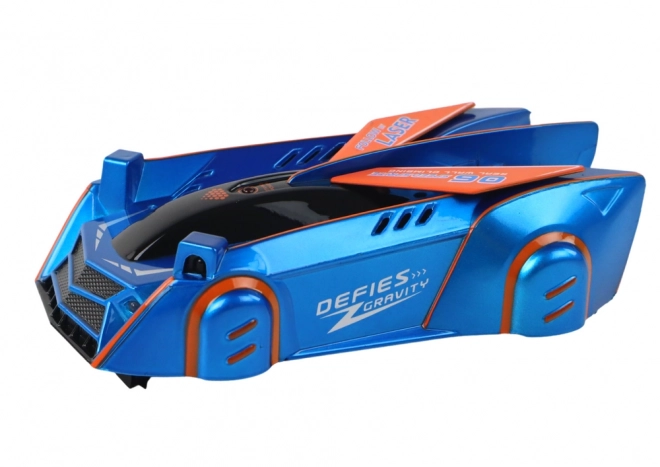 Mașină sport care merge pe pereți și tavan cu laser albastru