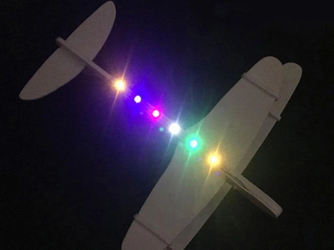 Avion din polistiren cu LED și motor USB
