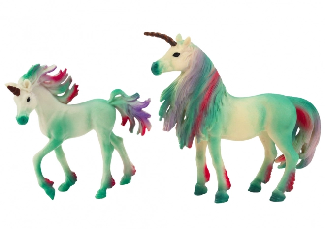 figurine unicorn verde și pui