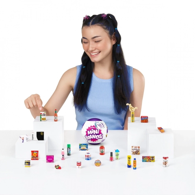 Figurine Mini Brands serie globală cutie 36 bucăți