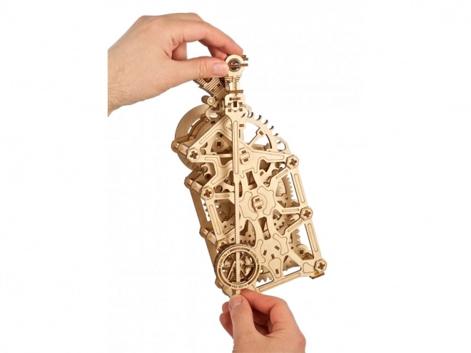 Puzzle mecanic din lemn 3D Ugears Ceas motor