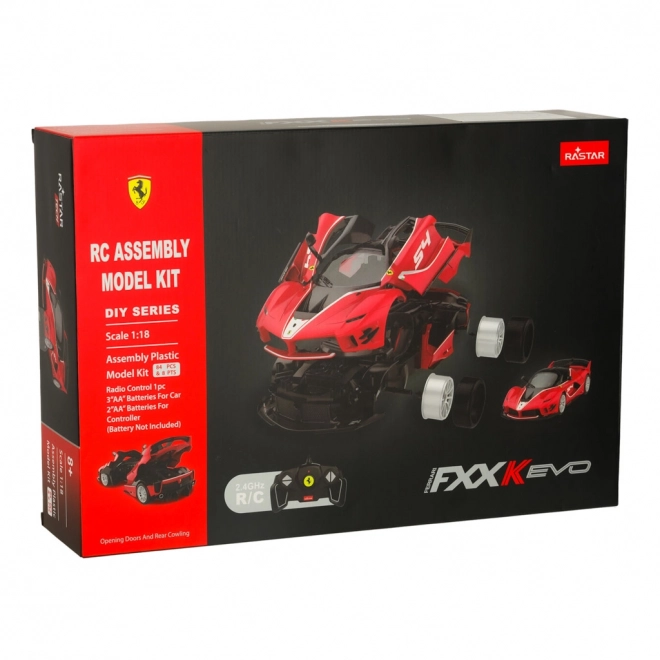 Mașină teleghidată Ferrari de la Rastar în set de asamblare, scară 1:18