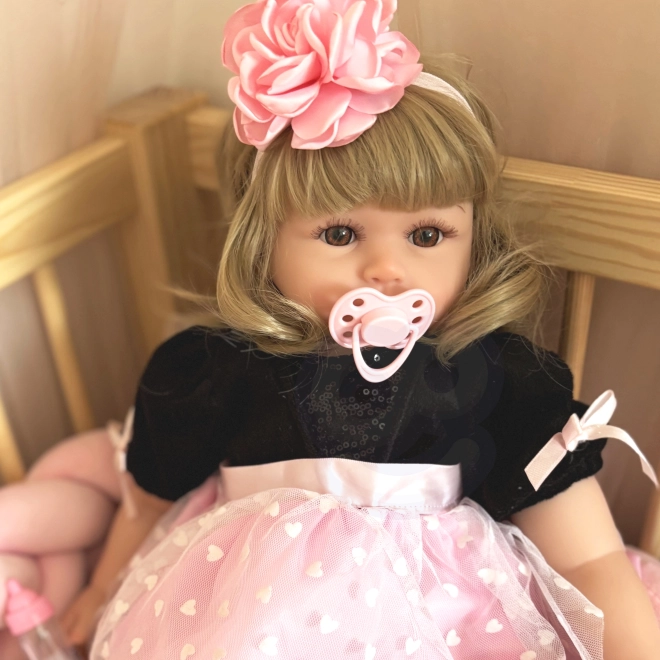 Păpușa interactivă Eliana din seria Royal