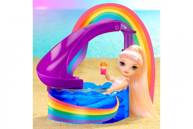 Set Rainbow High cu surioara și piscină