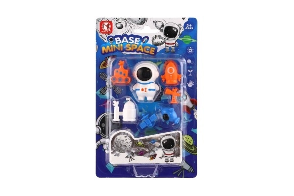 Astronaut cu accesorii din plastic 5 cm, 3 modele