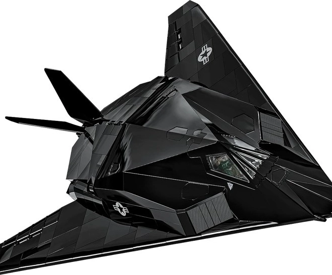 Model F-117 Nighthawk cu 795 piese