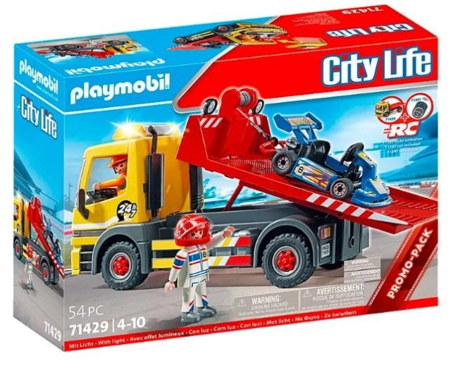 Vehicul de remorcare cu lumini intermitente