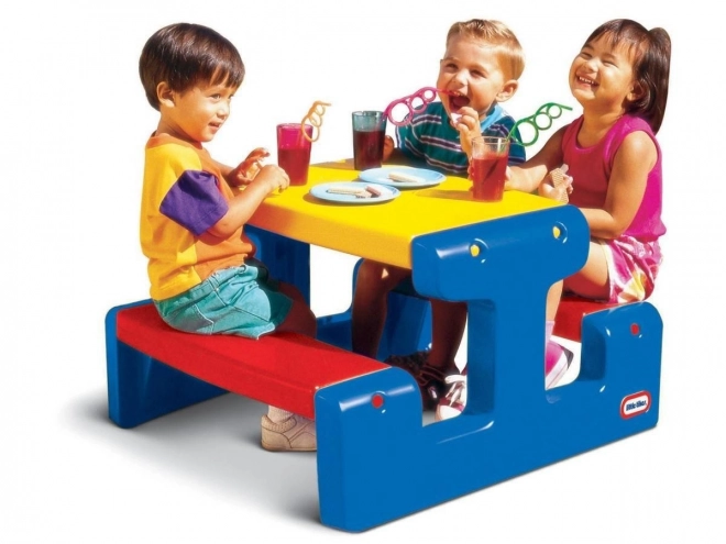 Masa picnic Little Tikes pentru copii