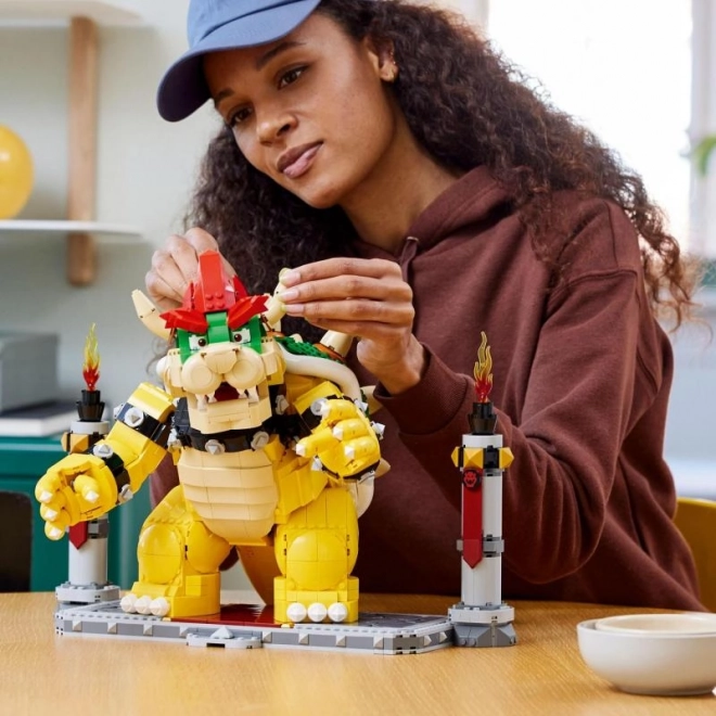 Figurina Legendarul Bowser LEGO Super Mario