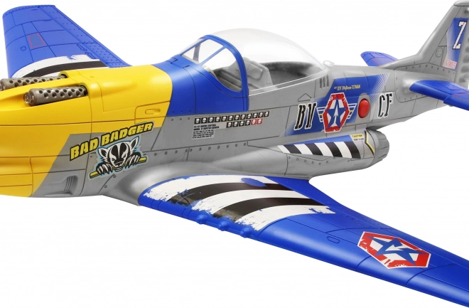 Avion militar Sky Knight cu soldat