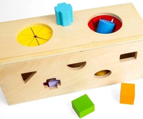 Bigjigs Toys Cutie misterioasă din lemn pentru introducerea și sortarea formelor